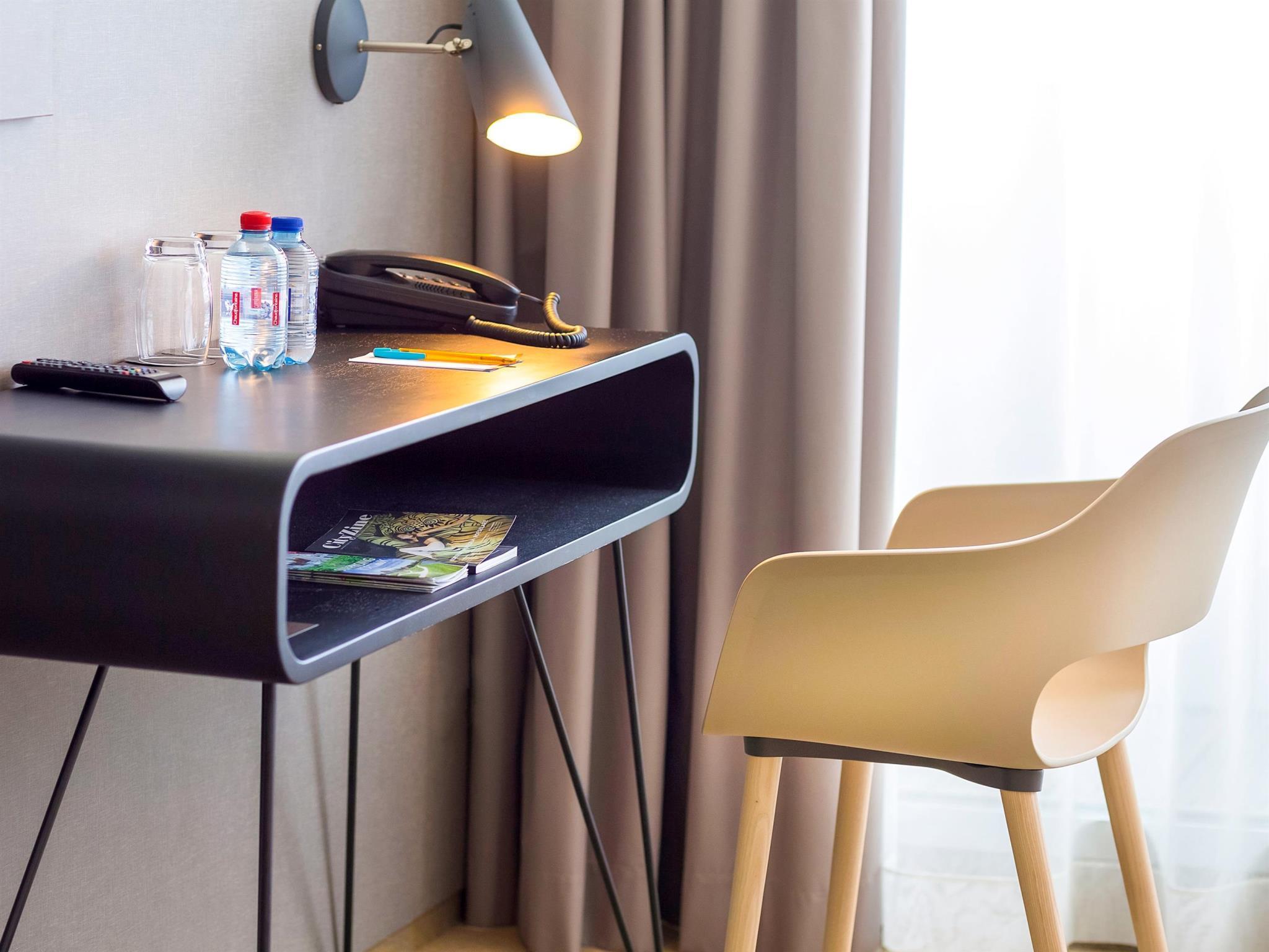 Ibis Styles Kortrijk Expo Exterior foto